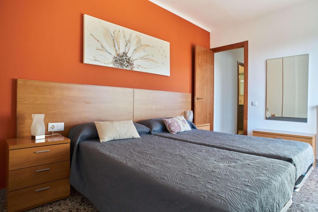 Manresa Apartamentos Turisticos Kültér fotó