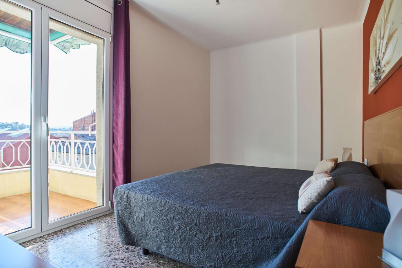 Manresa Apartamentos Turisticos Kültér fotó
