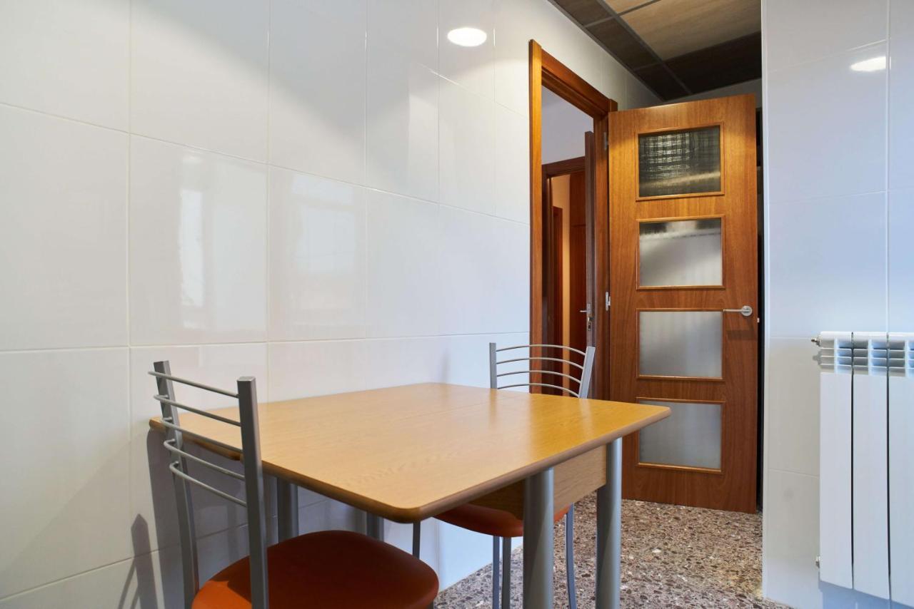 Manresa Apartamentos Turisticos Kültér fotó